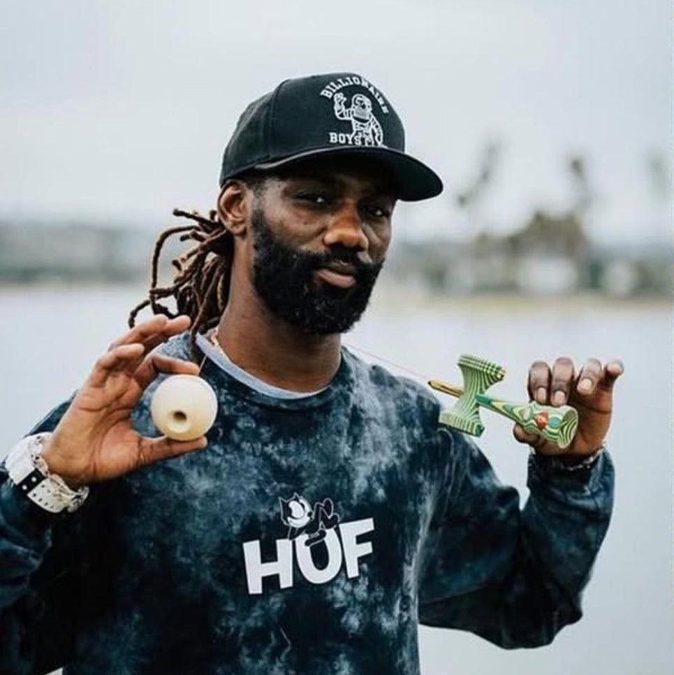 KENDAMA USAライダーKenyatta Williams